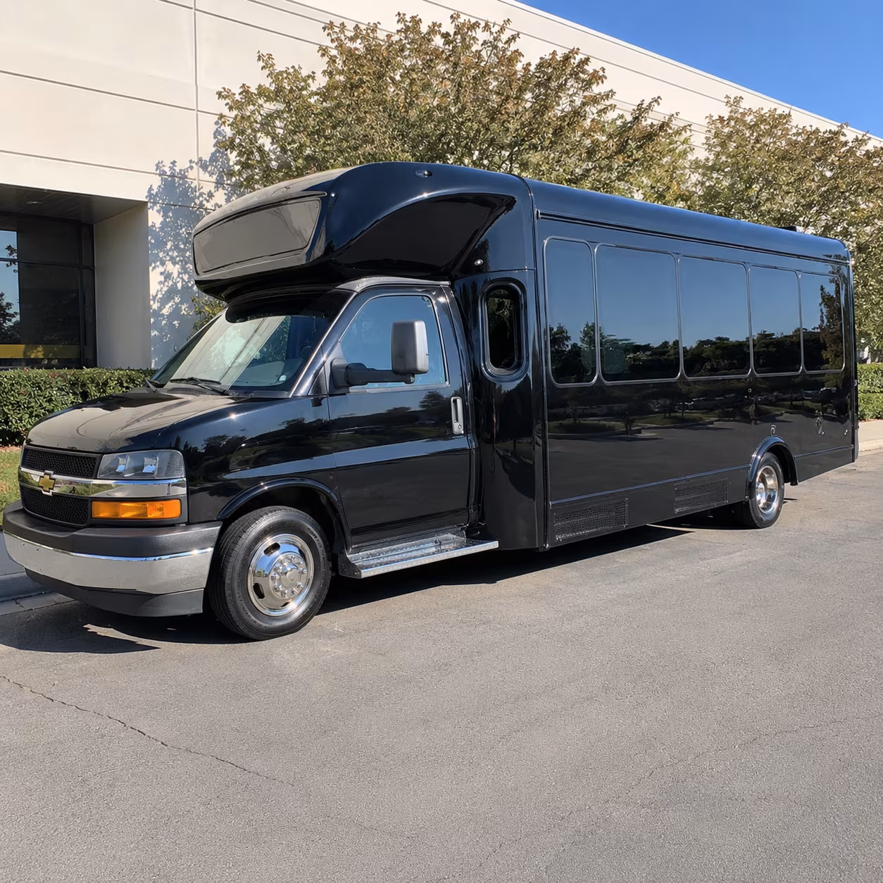 18 Passenger Party Bus Exterior