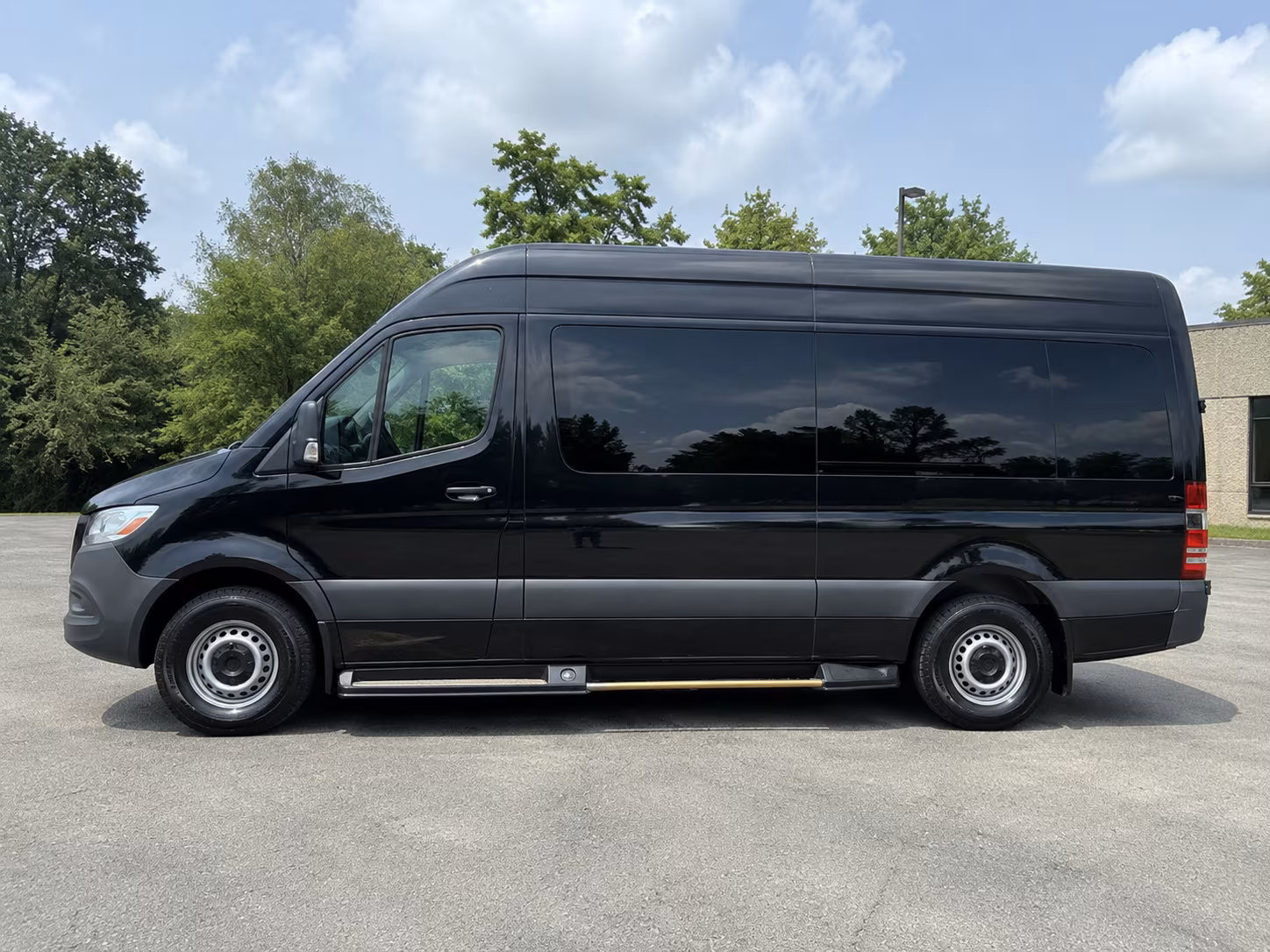 Broken Arrow Wedding Transportation & Shuttle Service
