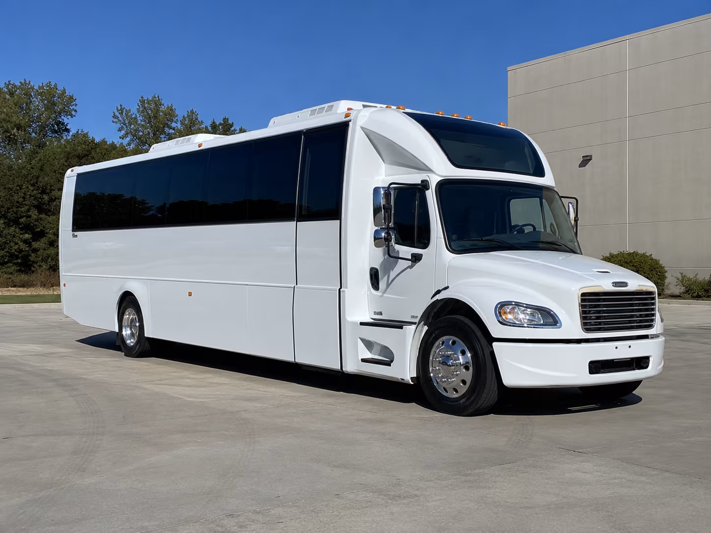 Lawton Homecoming & Prom Party Bus Rentals