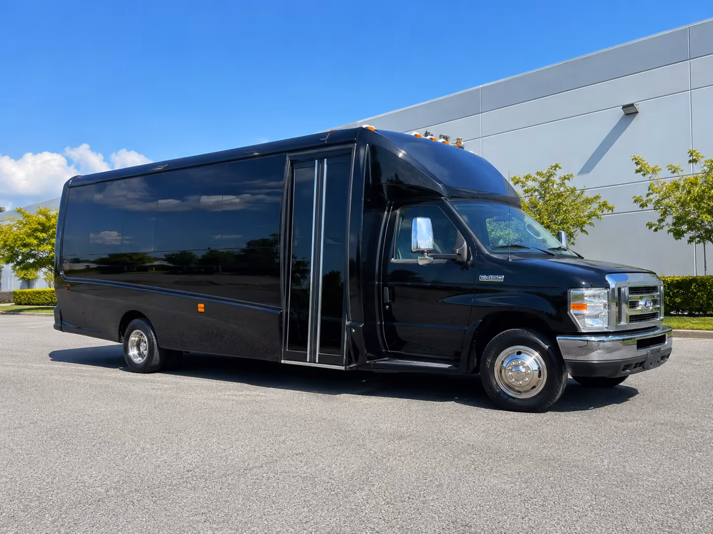 Norman Winery Tour & Pub Crawl Transportation onboard seating