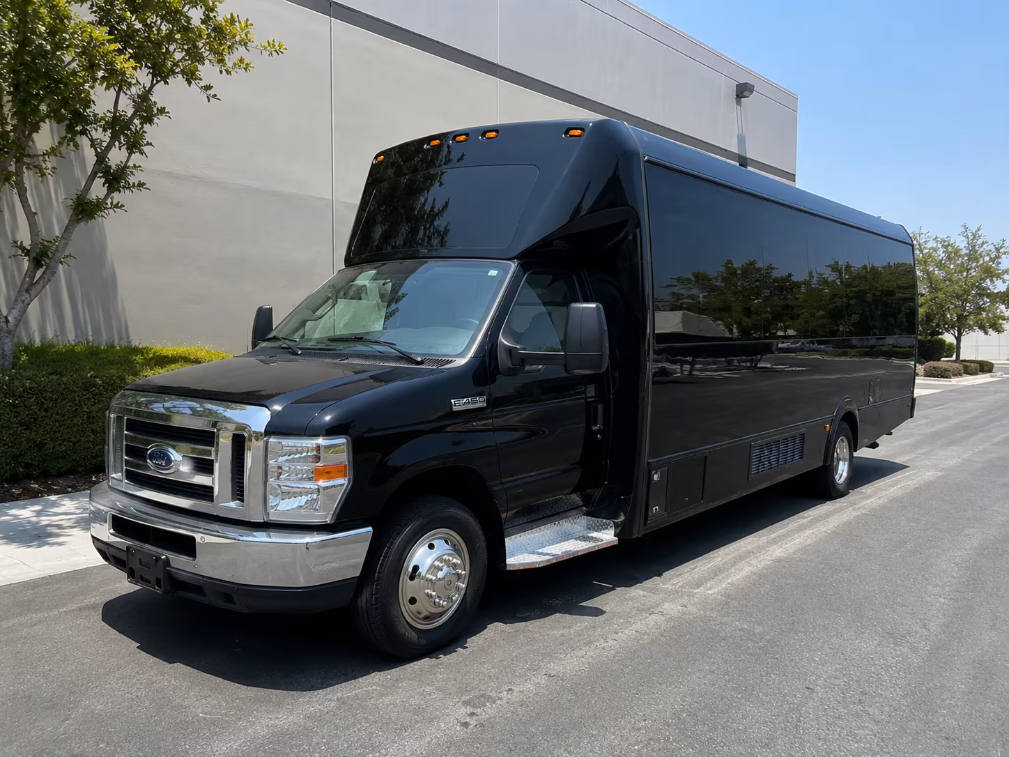 Stillwater Birthday, Sweet 16, & Quinceañera Party Bus Rentals